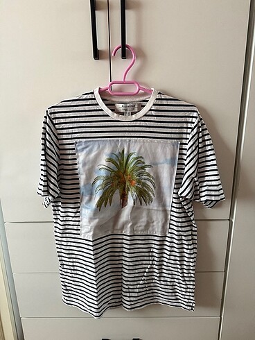 s Beden Pull and Bear Tshirt