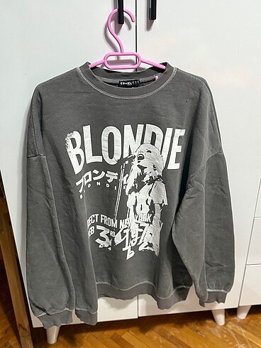 DeFacto Sweatshirt