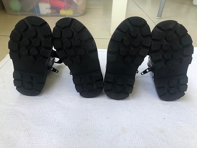 H&M İkiz rugan bot
