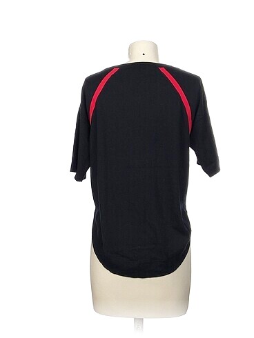 s Beden Armani Bluz %70 İndirimli.