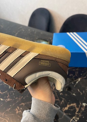 38 Beden Adidas Kahverengi Süet Platform Spor Ayakkabı