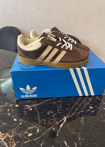 Adidas Kahverengi Süet Platform Spor Ayakkabı