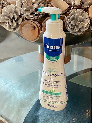 Yeni MUSTELA krem şampuan bebek içşn, France200 ml