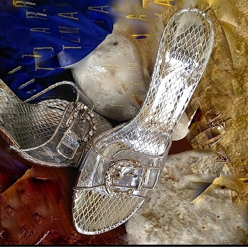 Stuart Weitzman Yeni Stuart Weitzman topuklu derisi/silikon sandalet