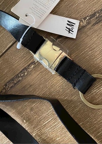 H&M Siyah Minimalist unisex Anahtarlık - Görsel 3