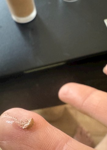 Ombia Cosmetics Mat Fondöten - Bej - Görsel 4