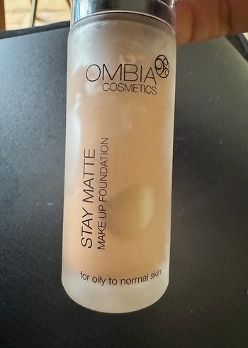 Ombia Cosmetics Mat Fondöten - Bej - Görsel 3
