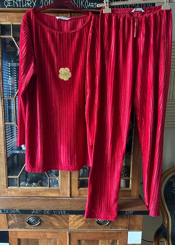 m Beden GLOBUS Lingerie İsviçre markası kadife pijama