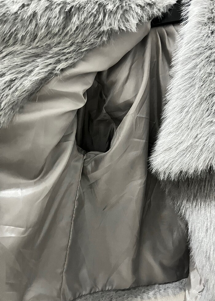 Zara model peluş mont - Görsel 4