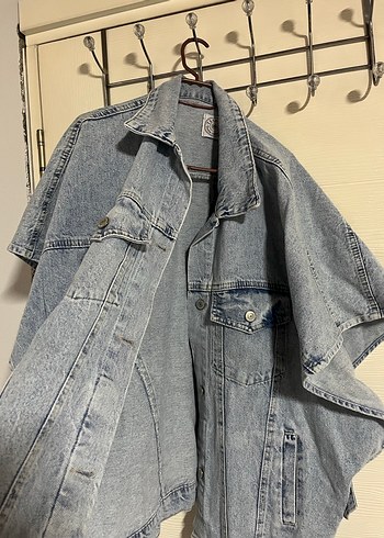 Düğmeli Kısa Kollu Mavi Kot Ceket - Görsel 4