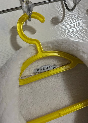 Kadın Bej Uzun Kürklü Ceket - Görsel 5