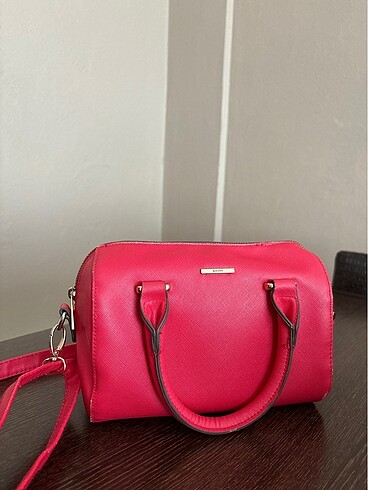 Bershka Pembe çanta