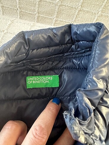 Benetton Sezonluk çok kullanışlı mont