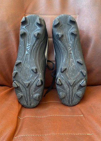 addas krampon sadece bi kenarında dikiş var yeni gibi - Görsel 2