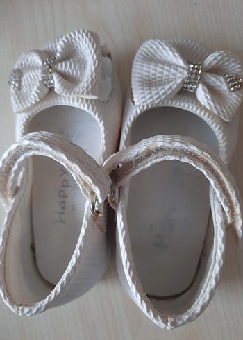 Beyaz Desenli Kız Babet - Görsel 3