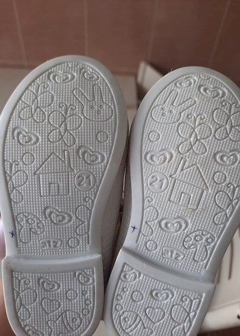 Beyaz Desenli Kız Babet - Görsel 2