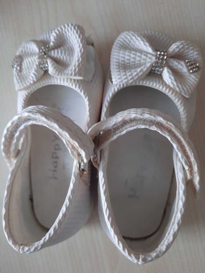 Beyaz Desenli Kız Babet - Görsel 3