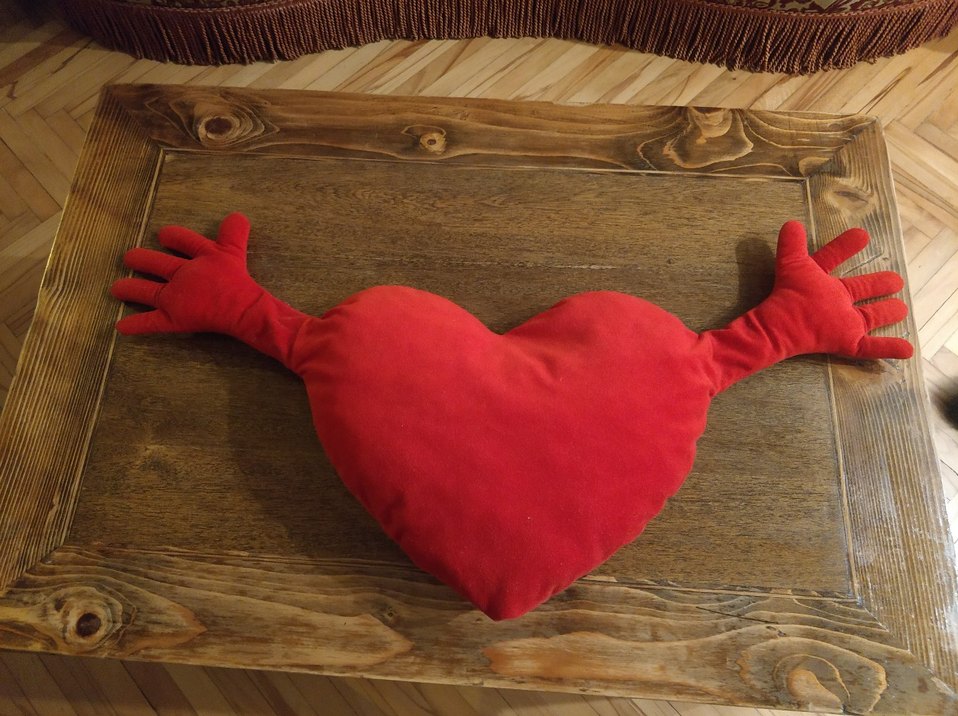 Kırmızı Kalp Şeklinde yastik - Görsel 4