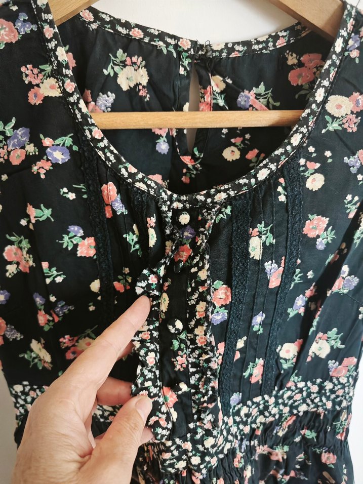 Çiçek Desenli midi elbise - Görsel 2