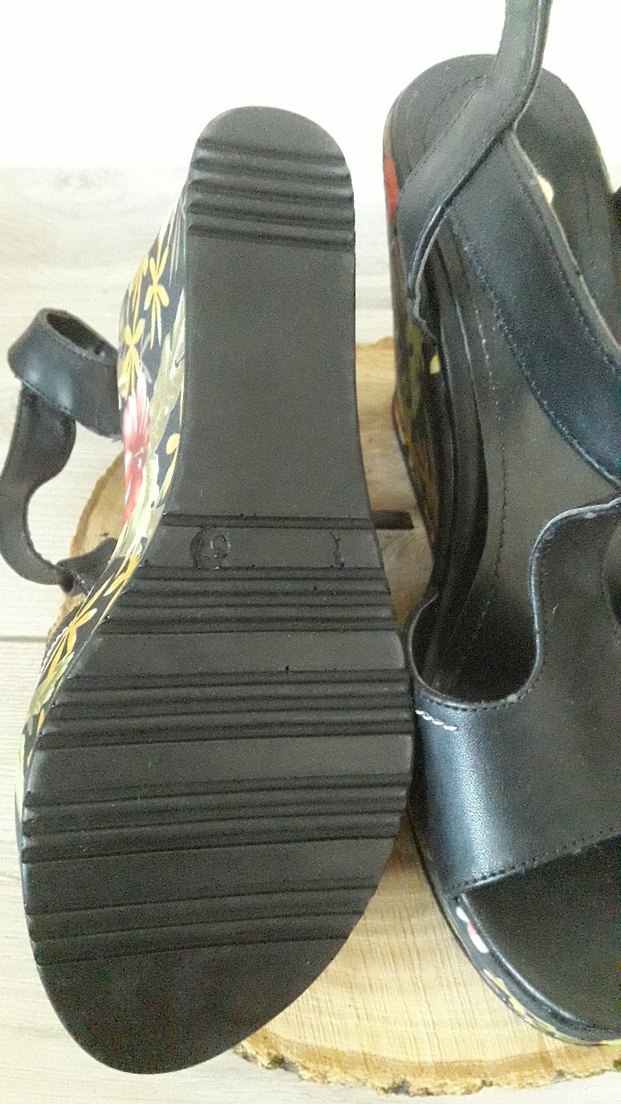 Çiçek Desenli Bohem Dolgu Topuklu Kadın Ayakkabı - Görsel 3