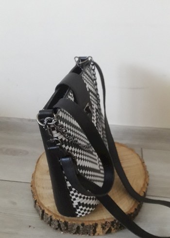 Diğer Siyah Beyaz Kemerli Zebra Desenli Kadın Çanta