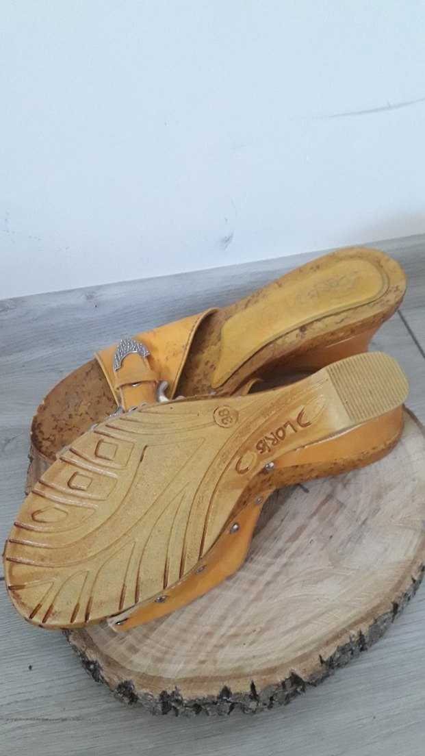 Sarı Yılan Desenli Deri Dolgu Topuk Terlik - Görsel 2