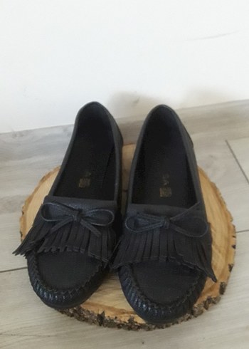 Polaris Siyah Püsküllü Kadın Günlük Loafer