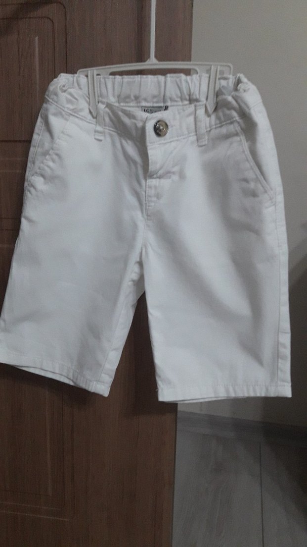 Erkek Beyaz Pamuklu Düğmeli Şort - Görsel 2