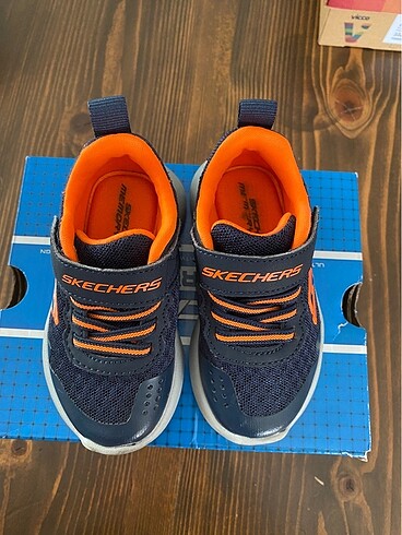 21 Beden Skechers Bebek Ayakkabısı