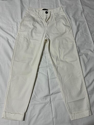 bershka beyaz kumas pantolon