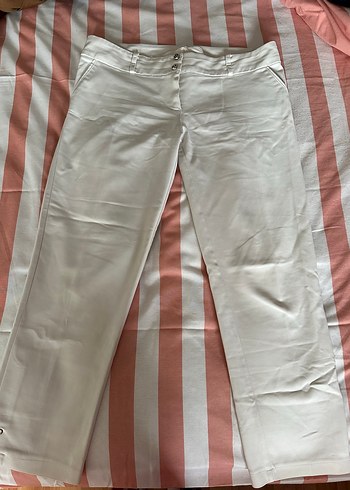 Beyaz Kadın Kumaş Pantolon Midi Boy - Görsel 2
