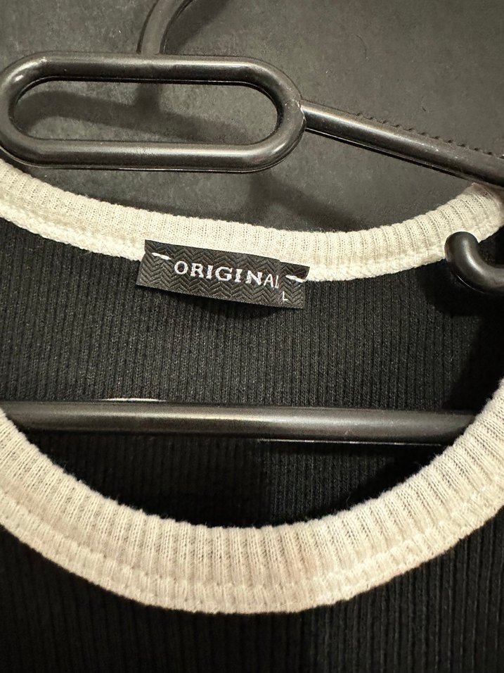 Uzun Siyah Yandan Yırtmaçlı Elbise - Görsel 3