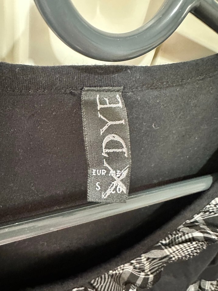 Fırfırlı Uzun Kollu Gotik Elbise - Görsel 3