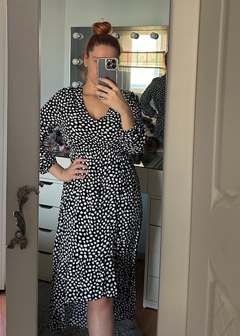 Puantiye Desenli Siyah Elbise - Görsel 3