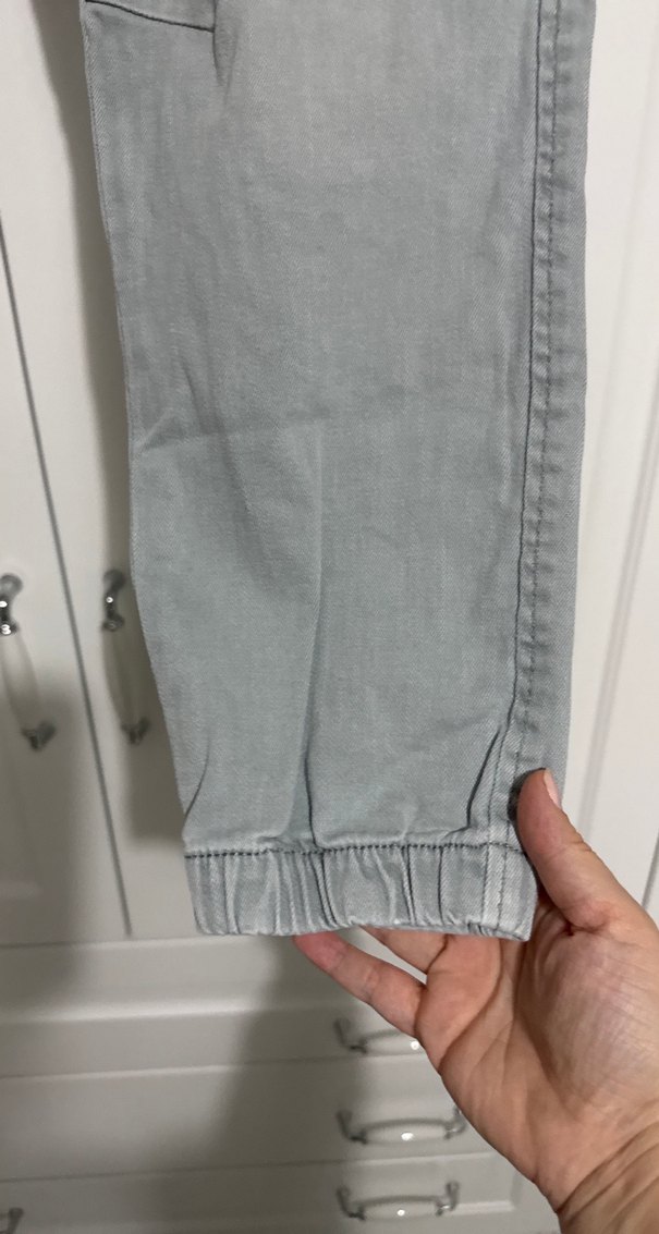 Erkek Çocuk Gri Bol Kesim paraşüt pantolon - Görsel 4