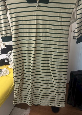 Yeşil Çizgili Polo Yaka elbise tesettür - Görsel 3