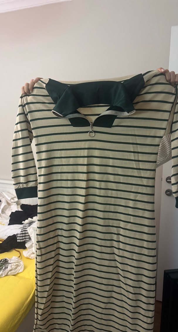 Yeşil Çizgili Polo Yaka elbise tesettür - Görsel 2