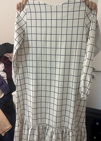 Gri Kareli, Fırfırlı Midi Elbise - Görsel 2