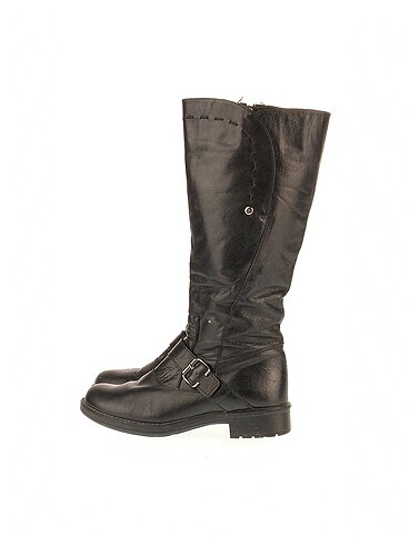 PreLoved Çizme %70 İndirimli.