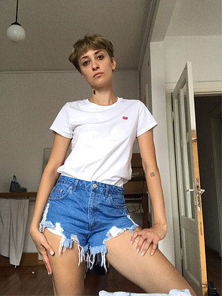 s Beden Levi?s orjinal tshirt