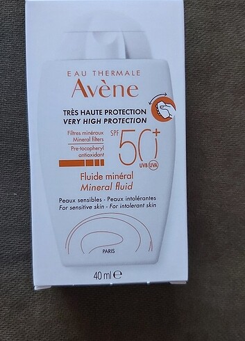 Avene SPF 50 + Mineral Fluide güneş koruyucu