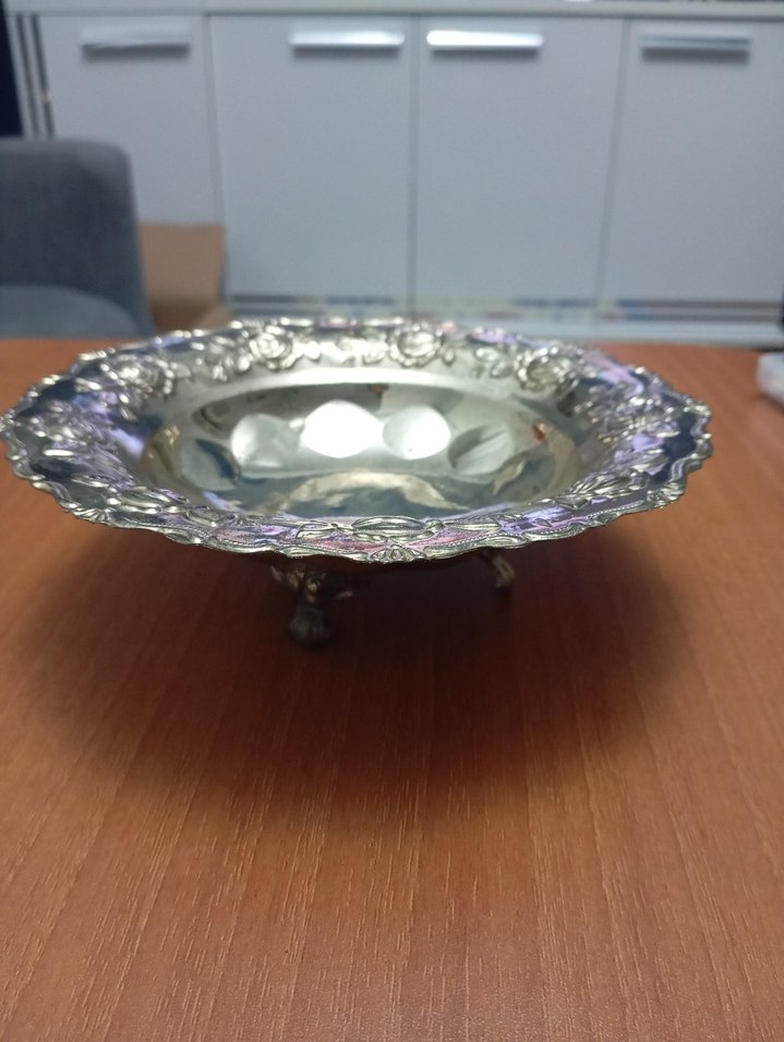 Çiçek Desenli Parlak Geleneksel Tabak - Görsel 4