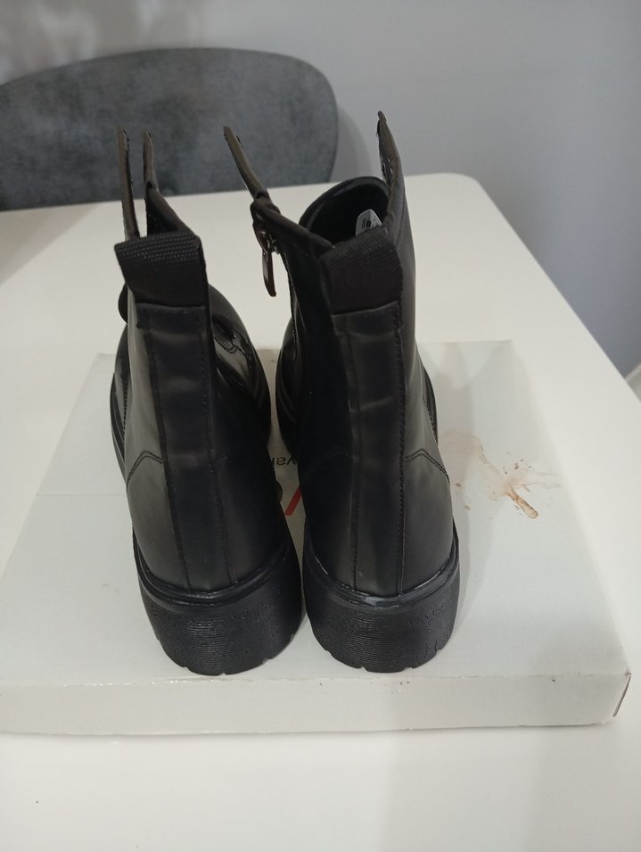 Siyah Platform Topuklu Gotik Kadın Bot - Görsel 3