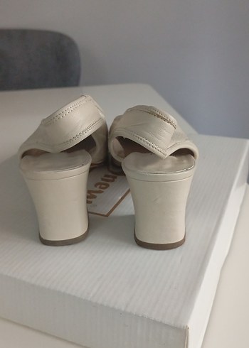 Beyaz Kareli Kadın Topuklu Ofis Ayakkabısı - Görsel 4