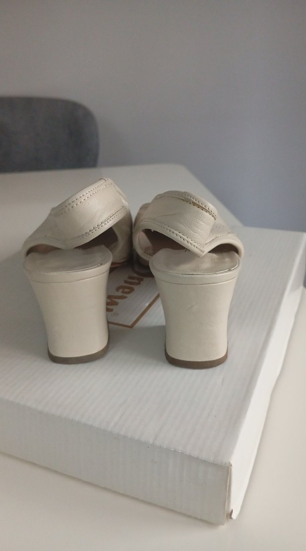 Beyaz Kareli Kadın Topuklu Ofis Ayakkabısı - Görsel 4