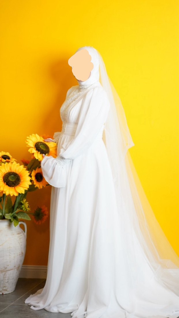 Uzun Kollu Yüksek Yakalı Beyaz Tesettür Gelinlik - Görsel 3