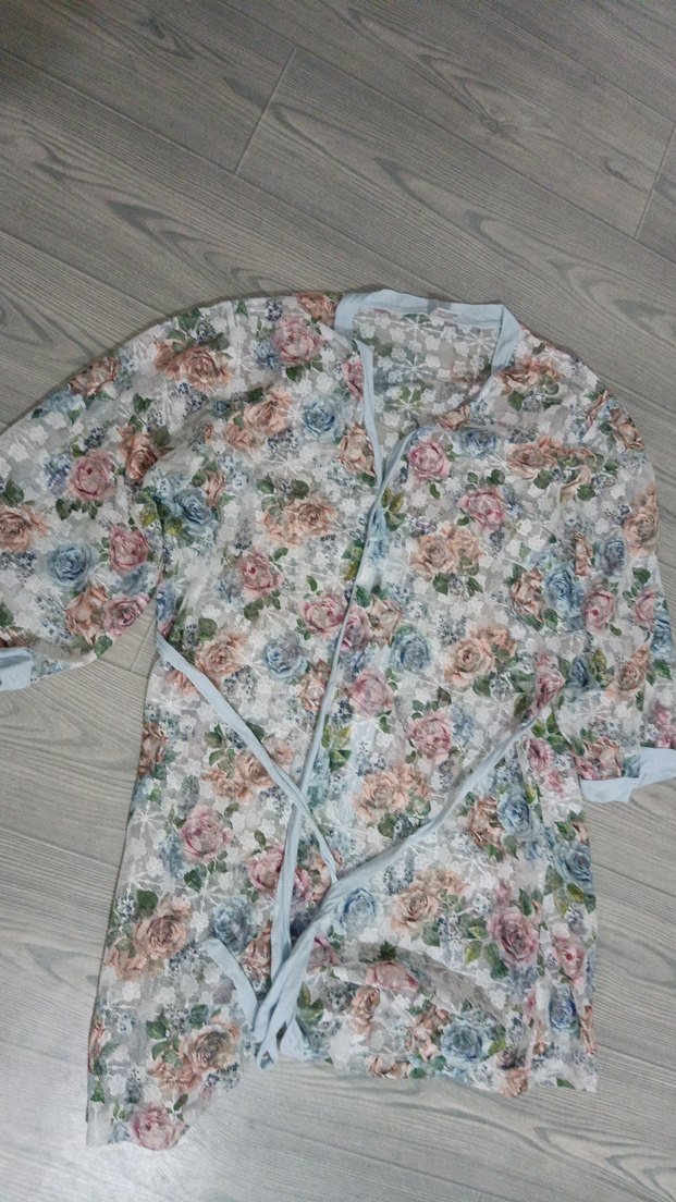 Çiçekli sabahlık - Görsel 4
