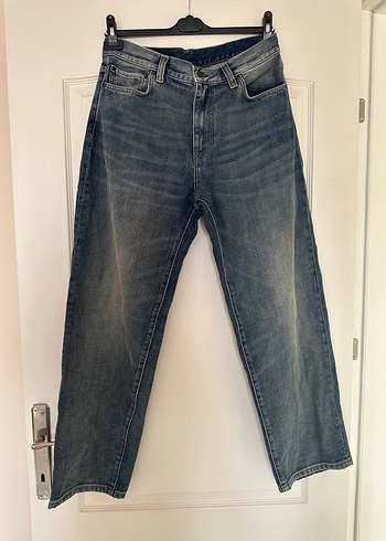 Levis Carhatt Denim Jean