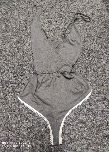 Gri Dantel Detaylı Askılı body