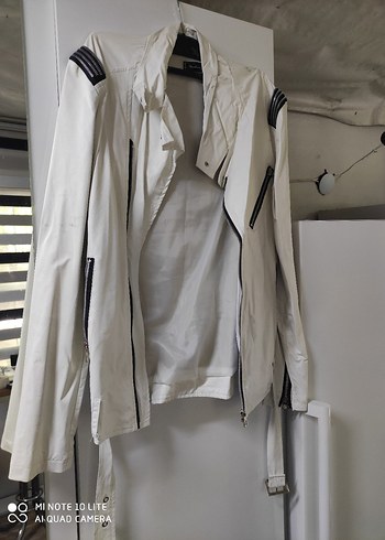 Düğmeli Beyaz Keten Kadın Ceket - Görsel 5